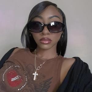 Meet your Posher, Mac